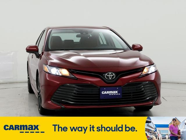 2019 toyota camry le