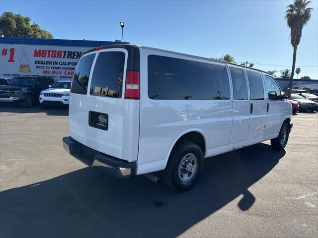 2015 chevrolet express 3500 lt