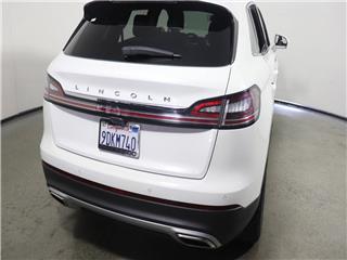 2022 Lincoln Nautilus standard