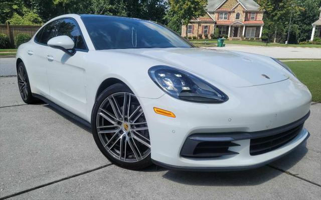 2018 porsche panamera base