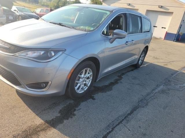 2020 chrysler pacifica touring
