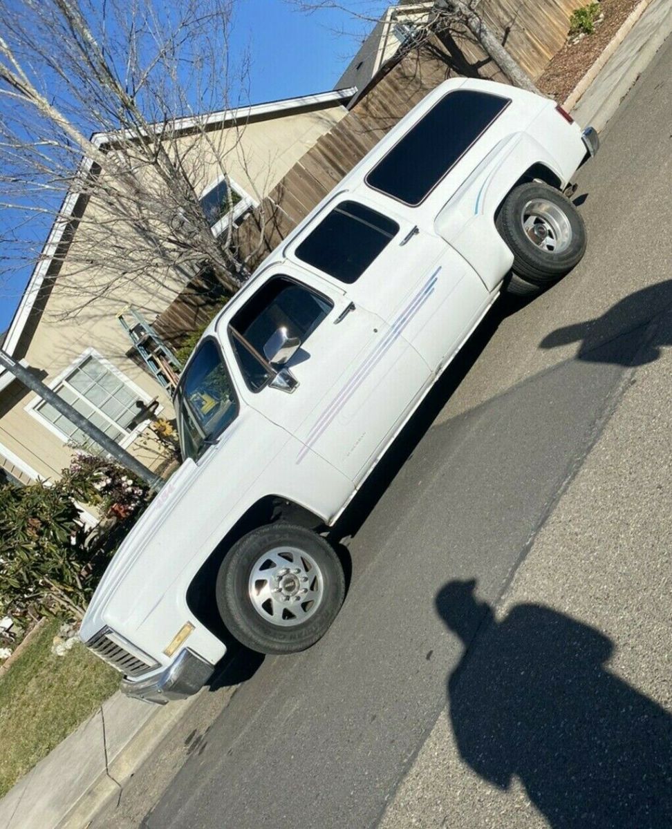 1985 gmc c2500 suburban suv white rwd automatic c2500 dually