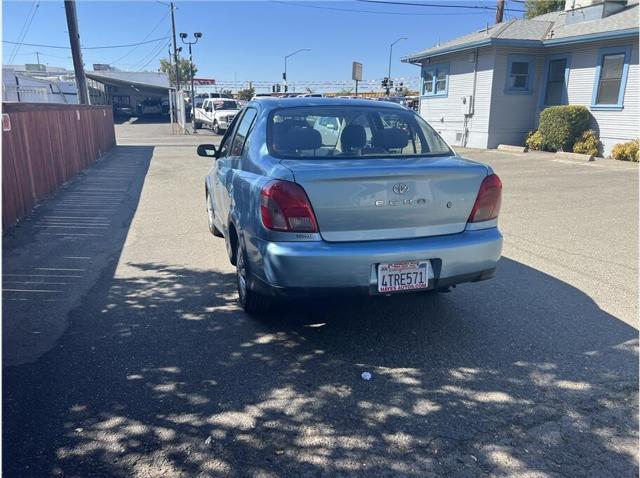 2001 toyota echo sedan