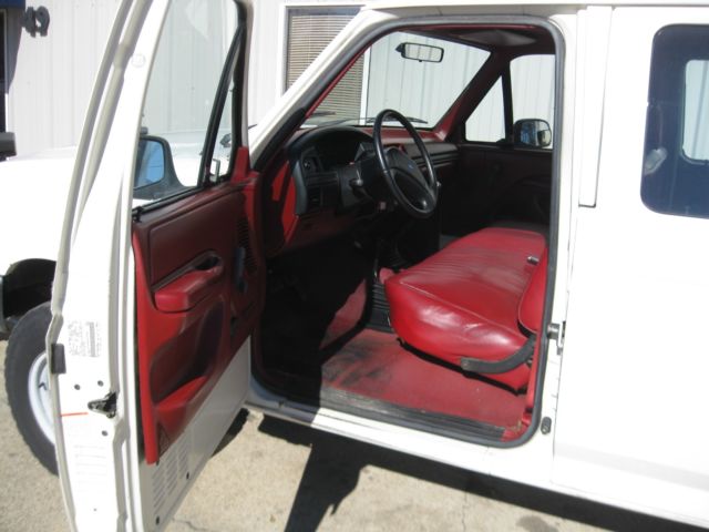 1992 ford f350, 4x4, 7.3 diesel with /plow 115k miles