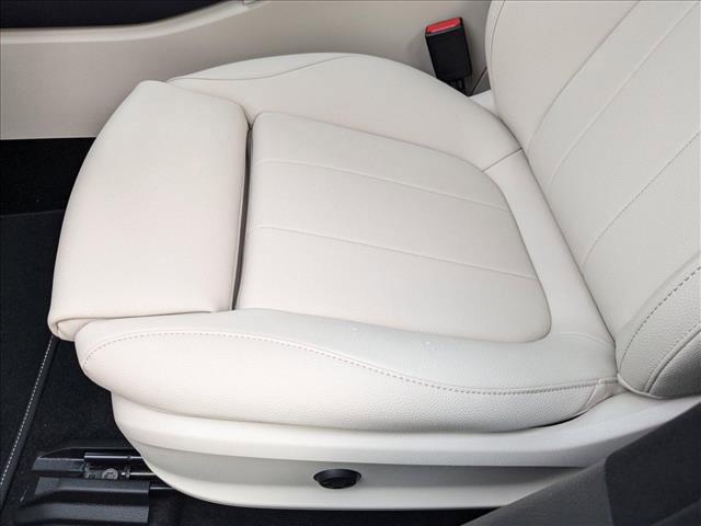 2025 mercedes-benz cla 250 base