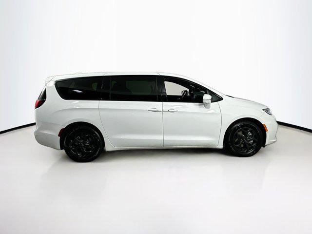 2022 chrysler pacifica hybrid limited