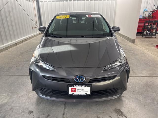 2021 toyota prius l
