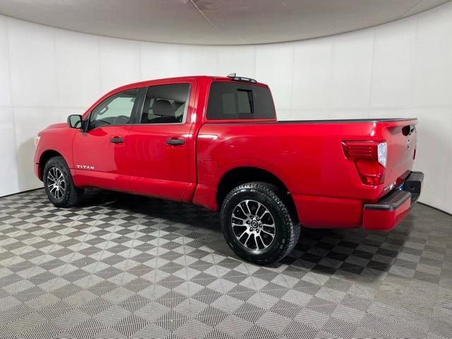 2022 nissan titan sv