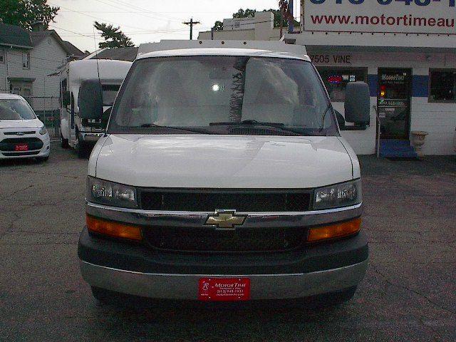 2017 chevrolet express 3500 3500