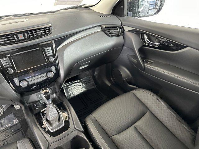 2021 nissan rogue sport sl