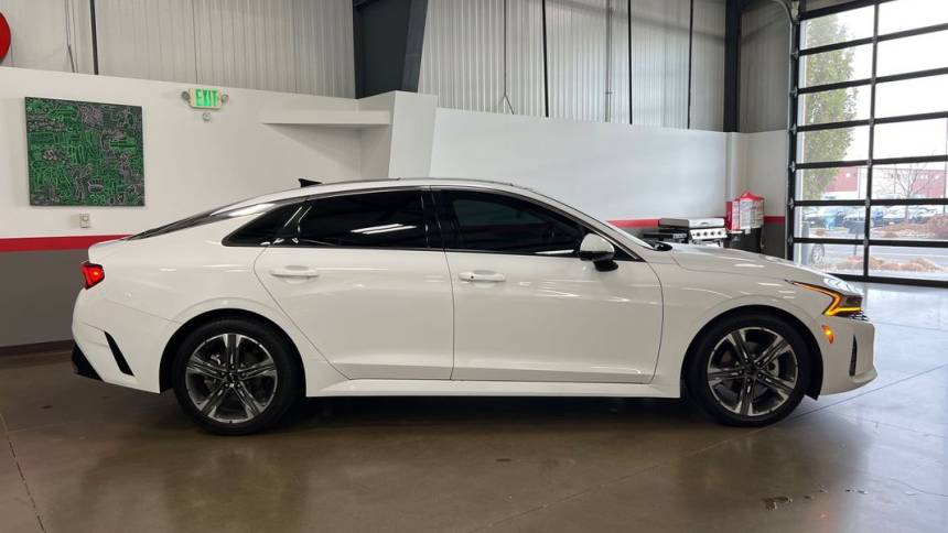 2022 kia k5 ex