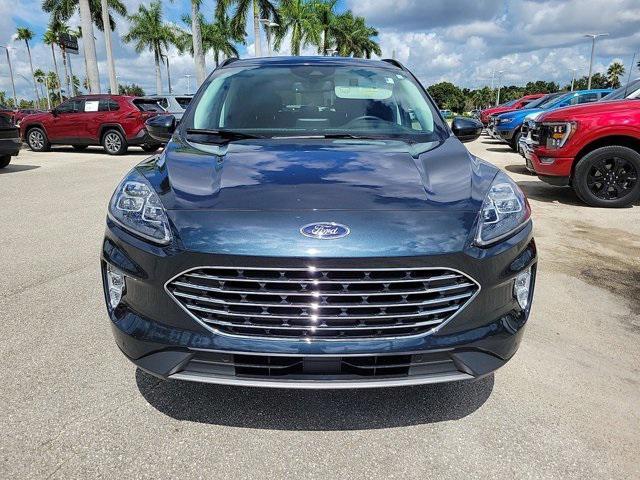2022 ford escape titanium