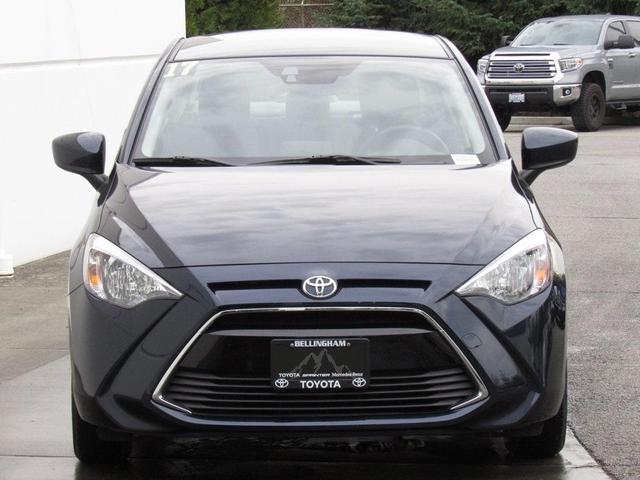 2017 toyota yaris ia base