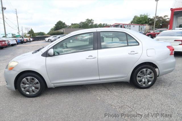 2011 toyota yaris base