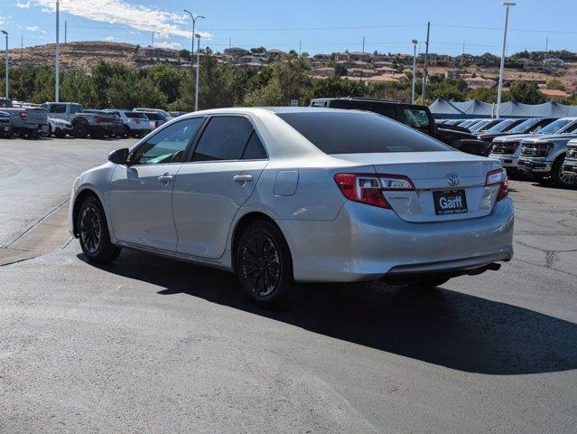2014 toyota camry le