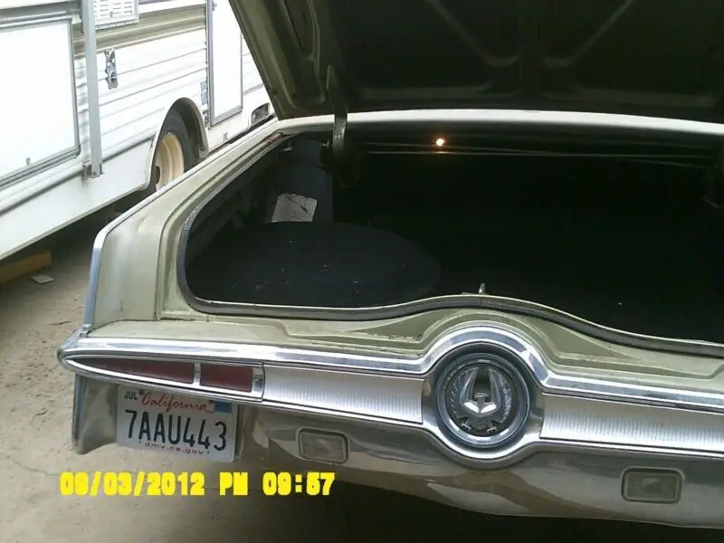 1966 chrysler , imperial, le baron, 4 door green with green interior, ac