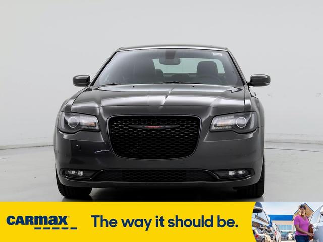 2023 chrysler 300 s