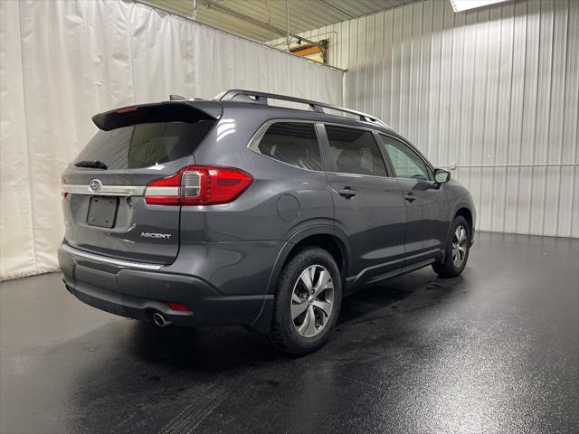 2021 subaru ascent premium 8-passenger