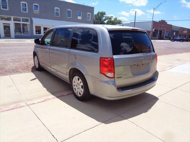2017 dodge grand caravan se