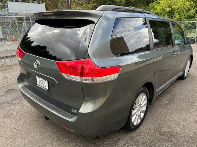 2014 toyota sienna xle
