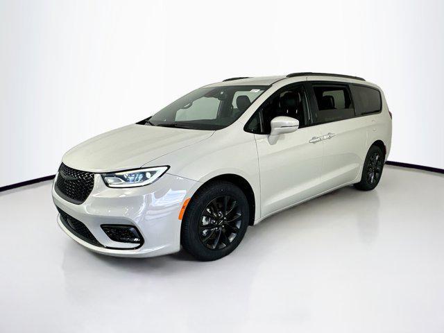 2021 chrysler pacifica touring l
