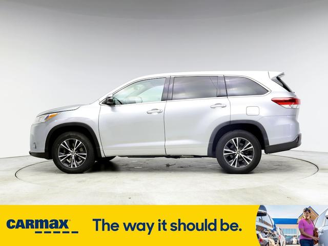 2018 toyota highlander le