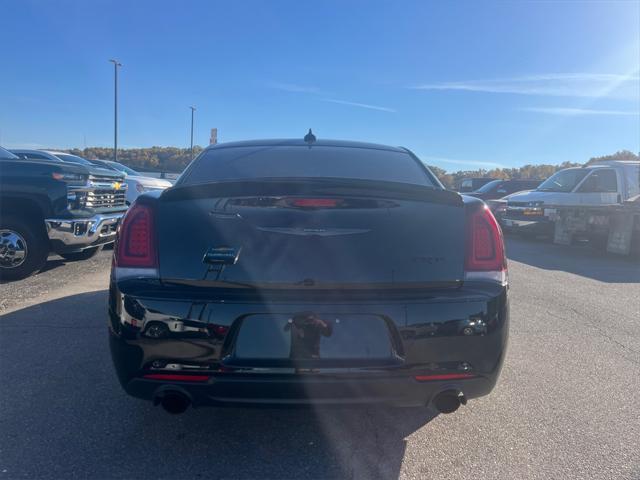 2023 chrysler 300 c