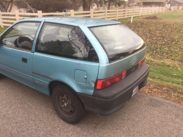geo metro xfi , in original condition the original 55 mpg gas saver no rust !!!