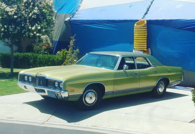 1972 ford ltd sedan