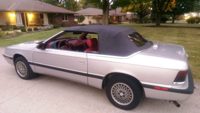 1992 chrysler lebaron base convertible 2-door 3.0l