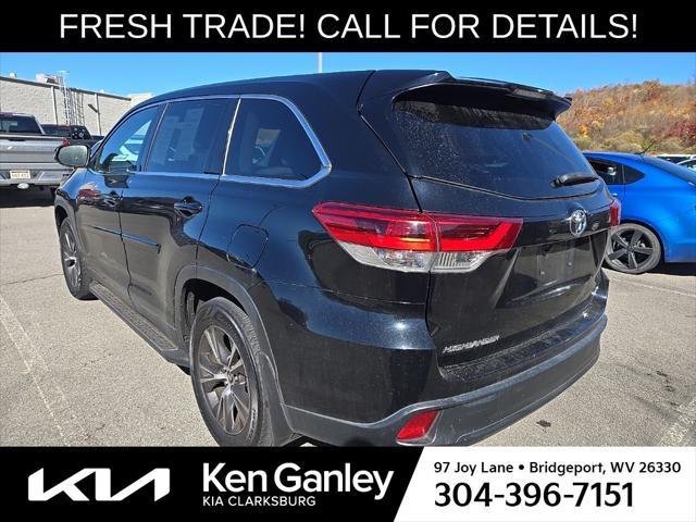 2019 toyota highlander le