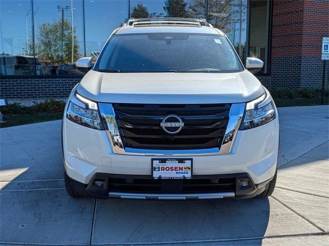 2022 nissan pathfinder sl