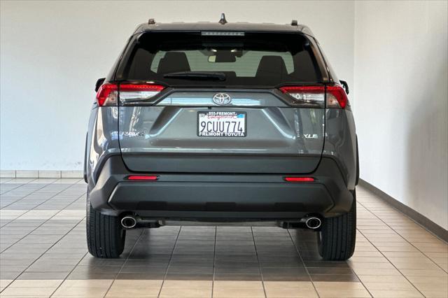 2022 toyota rav4 xle