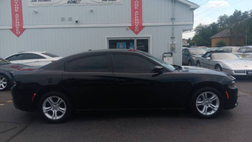 2016 dodge charger se
