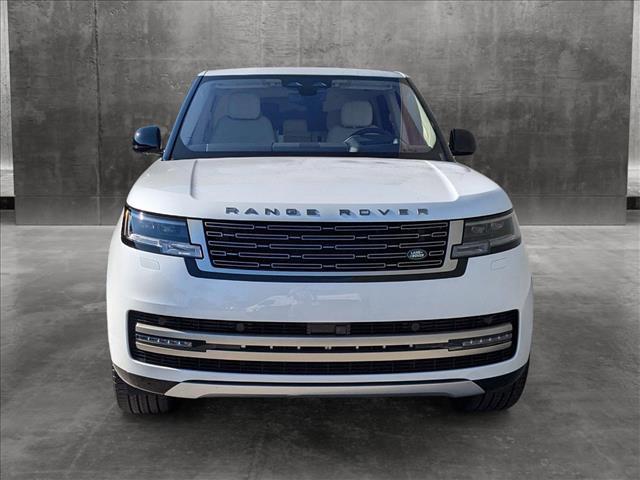 2023 land rover range rover p400 se