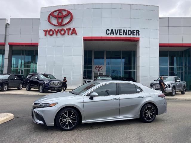 2024 toyota camry se