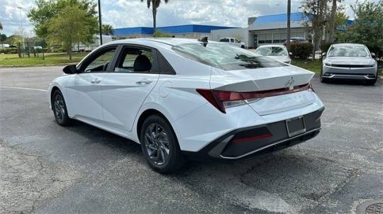 2024 Hyundai Elantra