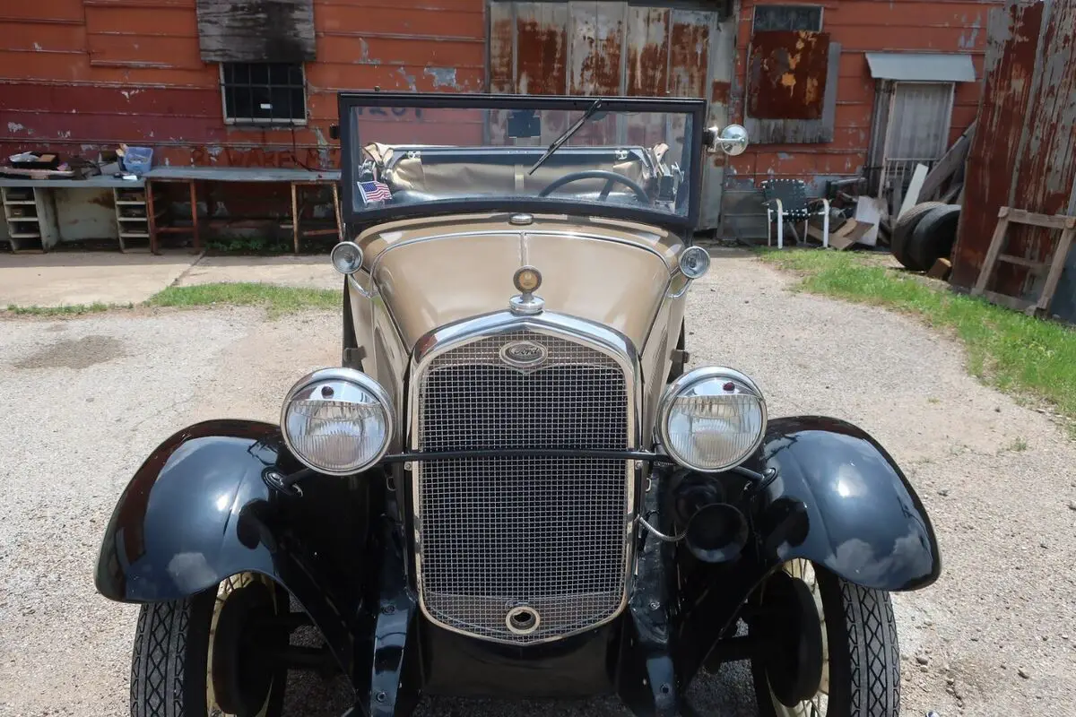 1931 ford model a cabriolet.runs/drives. dallas,tx, new top and interior kit inc