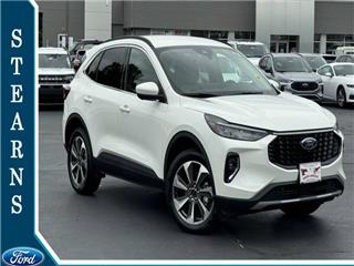 2023 Ford Escape platinum