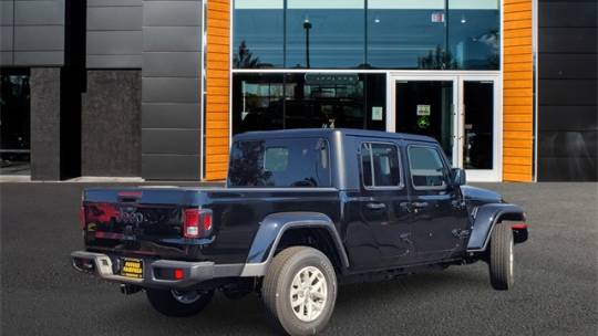 2023 Jeep Gladiator