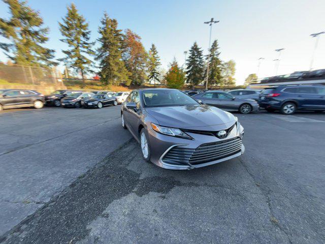 2023 toyota camry le