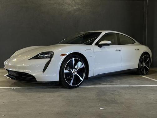2021 porsche taycan