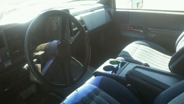 chevy 3500 cummins 12v, allison auto, super clean no reserve!!!