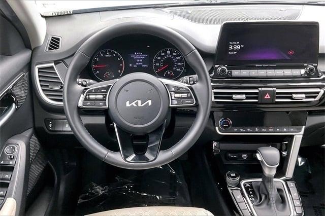 2023 kia seltos ex