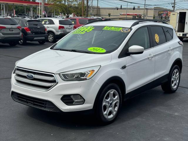 2017 ford escape se