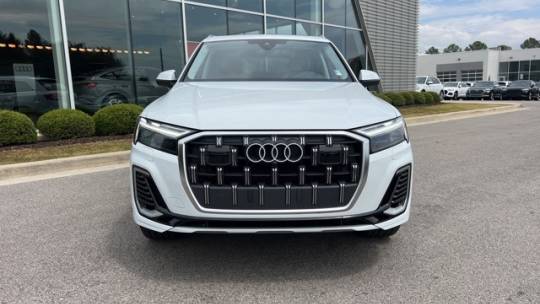 2025 Audi Q7 premium plus