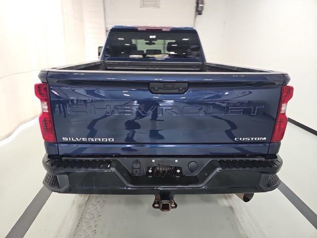 2022 chevrolet silverado 2500 custom