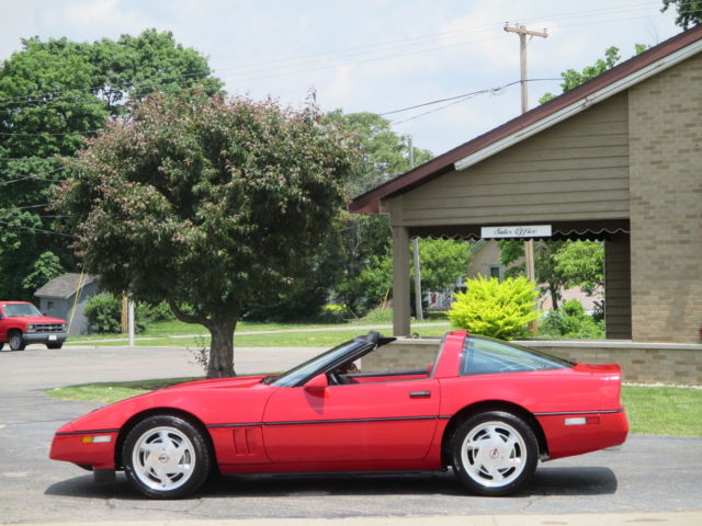 1988 chevrolet corvette - 29,000 actual and true miles