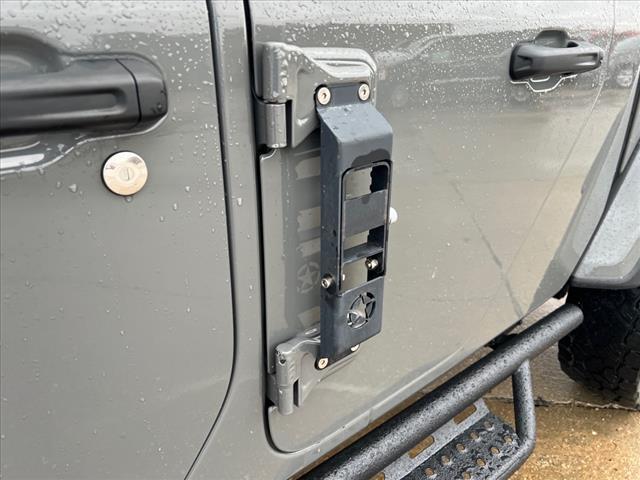 2021 jeep gladiator sport s 4x4