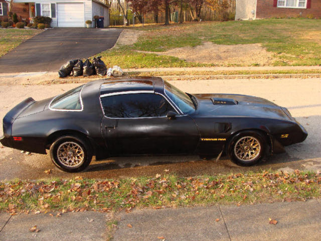 1980 pontiac firebird trans am t-tops black smoky & the bandit - no reserve
